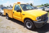 2003 Ford F-250 XL Super Duty Service Pickup Truck