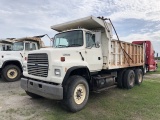 1996 Ford 9000 T/A Dump Truck