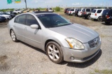 2004 Nissan Maxima SE 4 Door Sedan