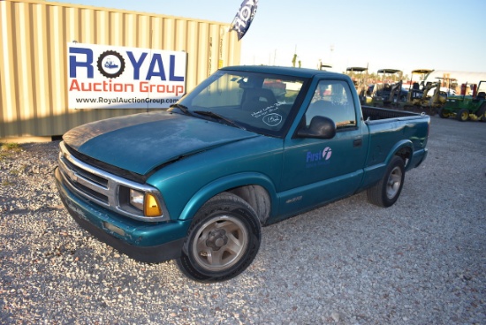 1996 Chevrolet S-10 Pickup Truck