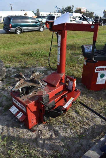 Rim Clamp Tire Mounter