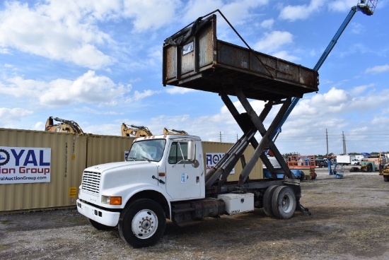 1991 International 4700 Scissor Lift Truck