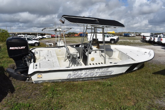 2005 Action Craft 2110 Tournament Edition Center Console Boat