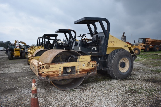 Bomag BW211D-3 84 inch Vibratory Dirt Compactor