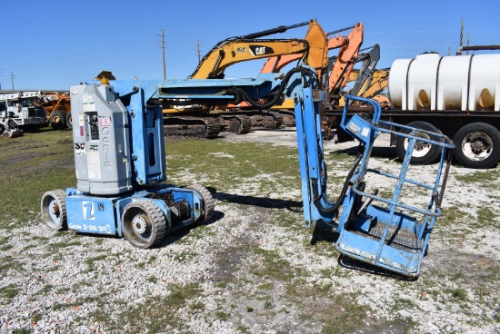 1998 Genie Z-30/20N Articulating Platform Lift