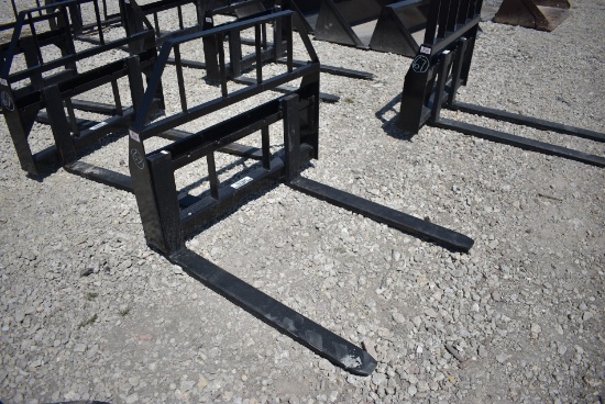 42in Skid Steer Forks Attachment Unused Item