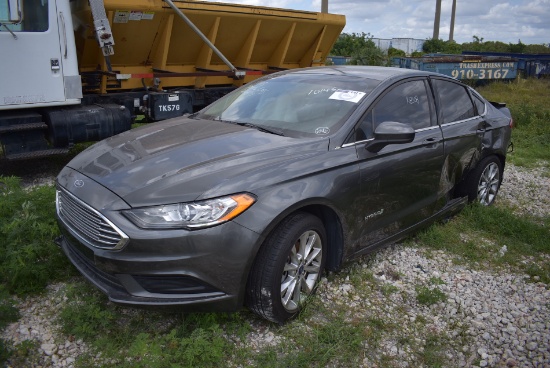 2017 Ford Fusion SE Hybrid 4 Door Sedan