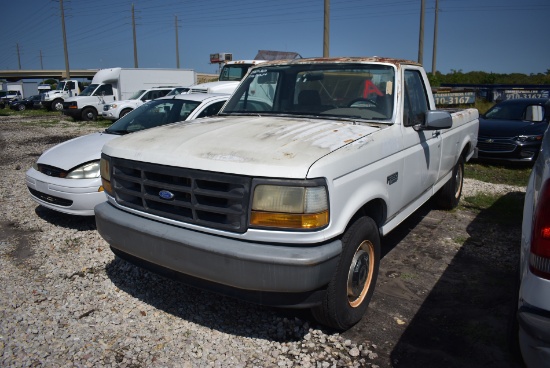 1993 Ford F-250 XL Pickup Truck