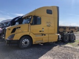 2011 VOLVO T/A Sleeper Truck Tractor