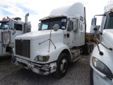 2005 International 9200i T/A Sleeper Truck