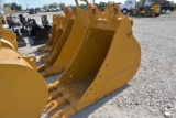 CAT 32in Excavator Digging Bucket with Forked Teeth