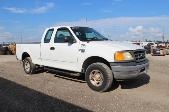 2004 Ford F-150 Heritage 4x4 Extended Cab Pickup Truck