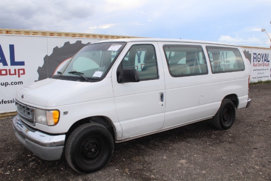 1999 Ford E-150 XLT Passenger Van