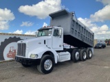 1997 Peterbilt 385 Tri axle dump