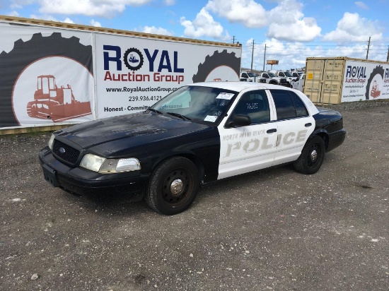 2006 Ford Crown Vic 4 Door Police Cruiser