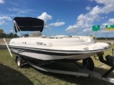 2005 Vectra 19.5FT 10 Person Bowrider Deck Boat
