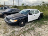 2003 Ford Crown Vic 4 Door Police Sedan