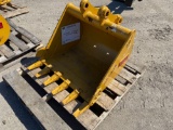 Caterpillar 30in Excavator Bucket with Teeth