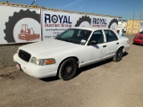 2005 Ford Crown Vic 4 Door Police Sedan