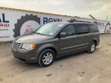 2010 Chrysler Town & Country Minivan