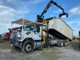 2009 International 7500 T/A Grapple Truck