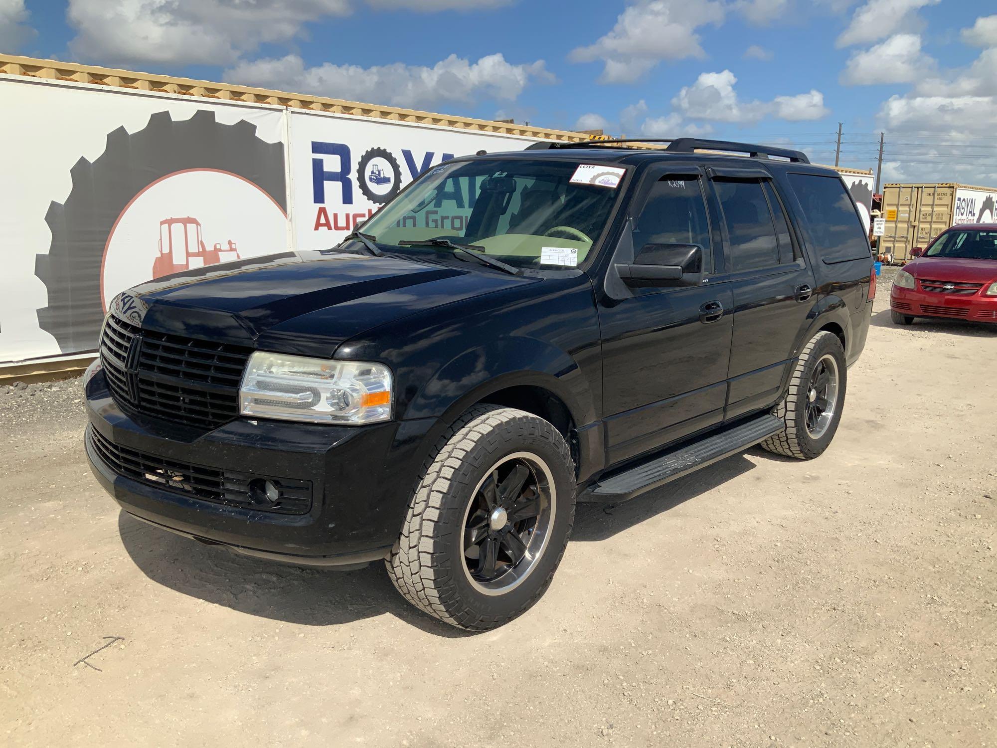 Navigator 2008 Rear 2008 Lincoln Navigator Vehicle