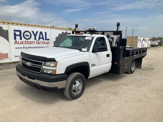 2007 Chevrolet Silverado 3500 Dually Service Crane Truck