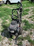 Pressure Washer - 2800PSI - Campbell Hausfield w wands