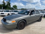 2004 Ford Crown Victoria 4 Door Police Cruiser