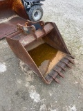 36in Excavator Digging Bucket with Teeth