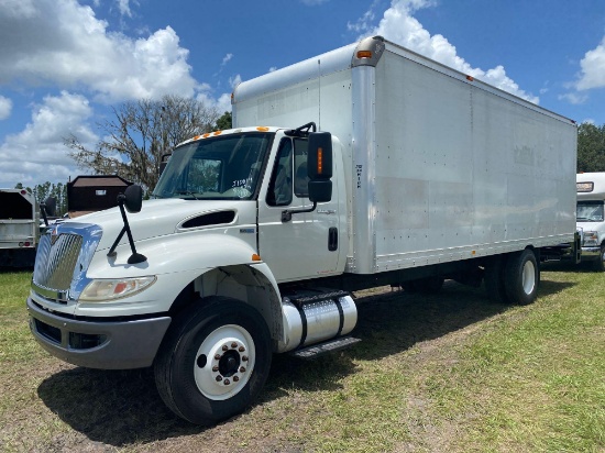 2013 International DuraStar 4300 24FT Box Truck