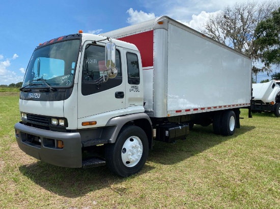 2009 Isuzu FVR Cabover 24FT Box Truck