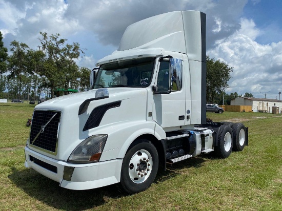 2015 Volvo VNL T/A Day Cab Truck Tractor