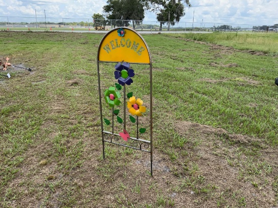Metal Flower Welcome Sign