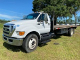 2013 Ford F-750 23ft Flatbed Truck