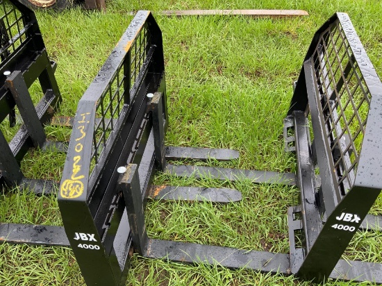 Unused JBX 4,000lb 48in Skid Steer Fork Attachment