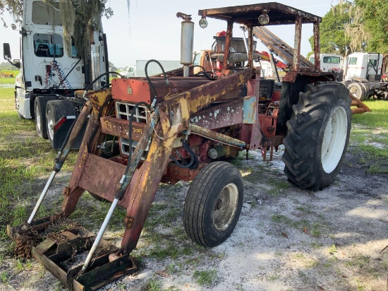 International 784 tractor