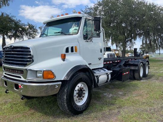 2007 Sterling L9500 T/A Rolloff Truck