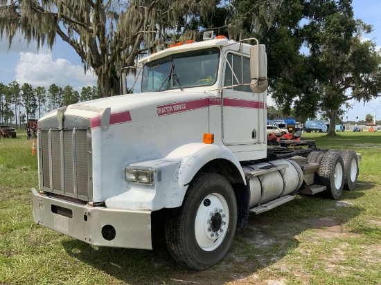 1993 Kenworth T800 T/A Wet Kit Day Cab Truck Tractor