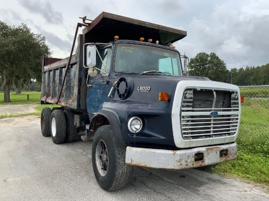 1989 Ford L8000 T/A Dump Truck