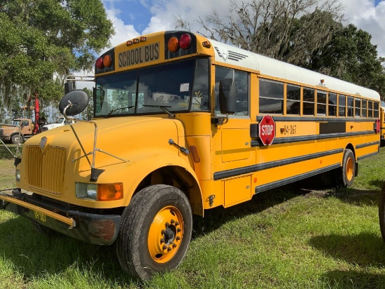 2004 IC Corporation 3000IC 66 Passenger Bus