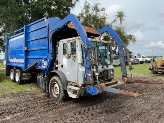 2013 Mack MRU613 40YD EZ-Pack Front Loader Garbage Truck