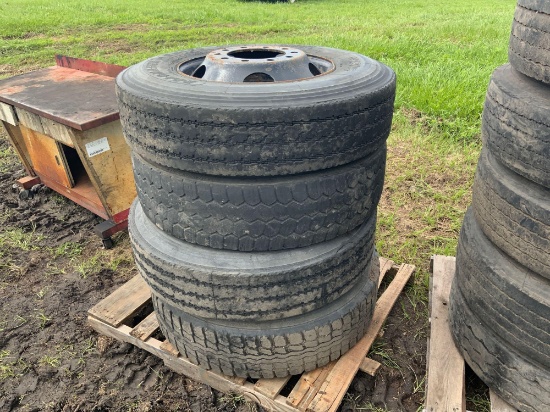 4 Truck Tires 11R22.5