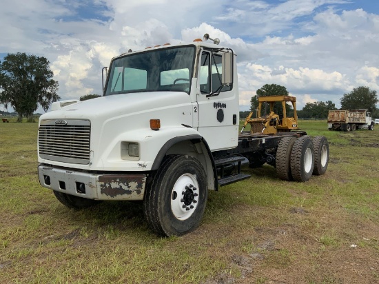 2001 Freightliner FL80 T/A Cab and Chassis Truck