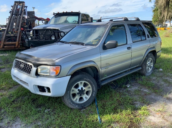 2001 Nissan Pathfinder Sport Utility Vehicle