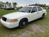 2011 Ford Crown Victoria 4 Door Police Cruiser