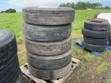 5 Truck tires 11R 22.5