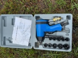 1/2?? air impact wrench w/ sockets & case