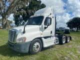 2009 Freightliner Cascadia 125 T/A Day Cab Truck Tractor