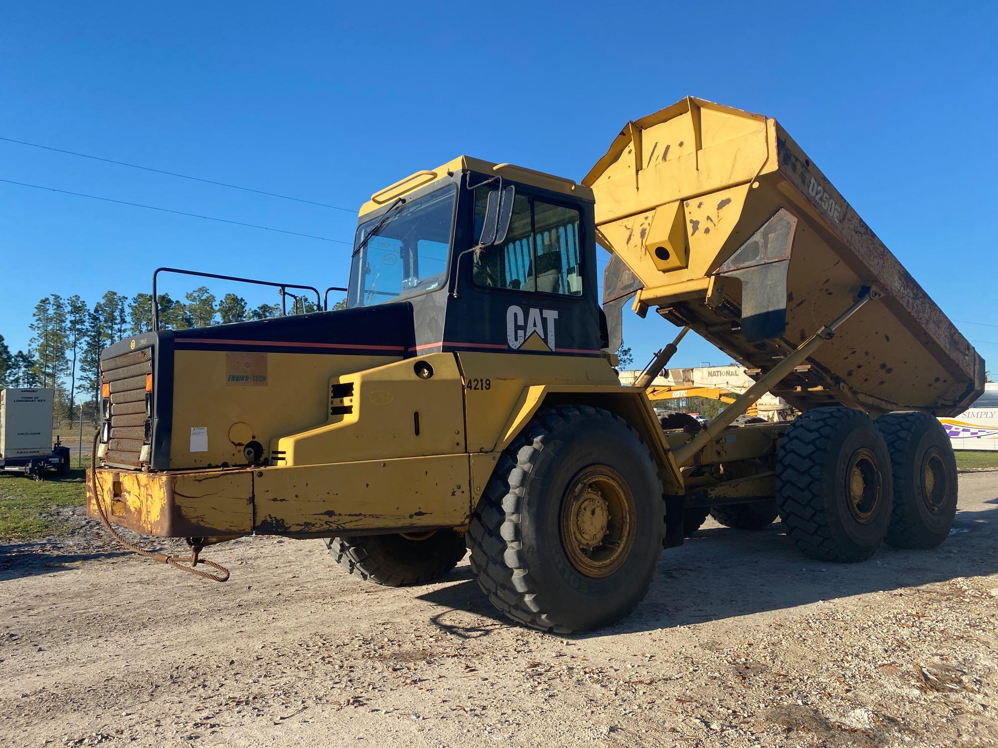CCM 1/87 Caterpillar D 250 E Série II Dumper #852 - Laiton - Édition Limitée Avec OVP